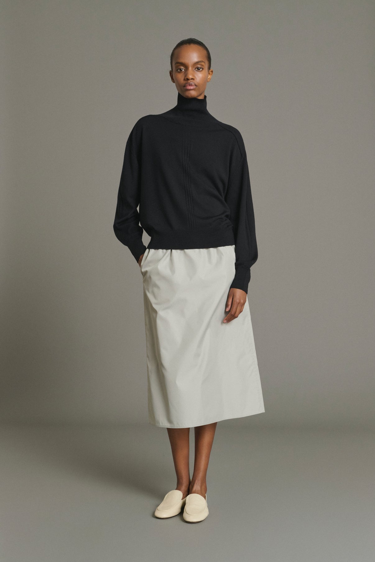 Pull Nord - Noir Laine Mérinos Col Roulé Oversize - Soeur vue 5