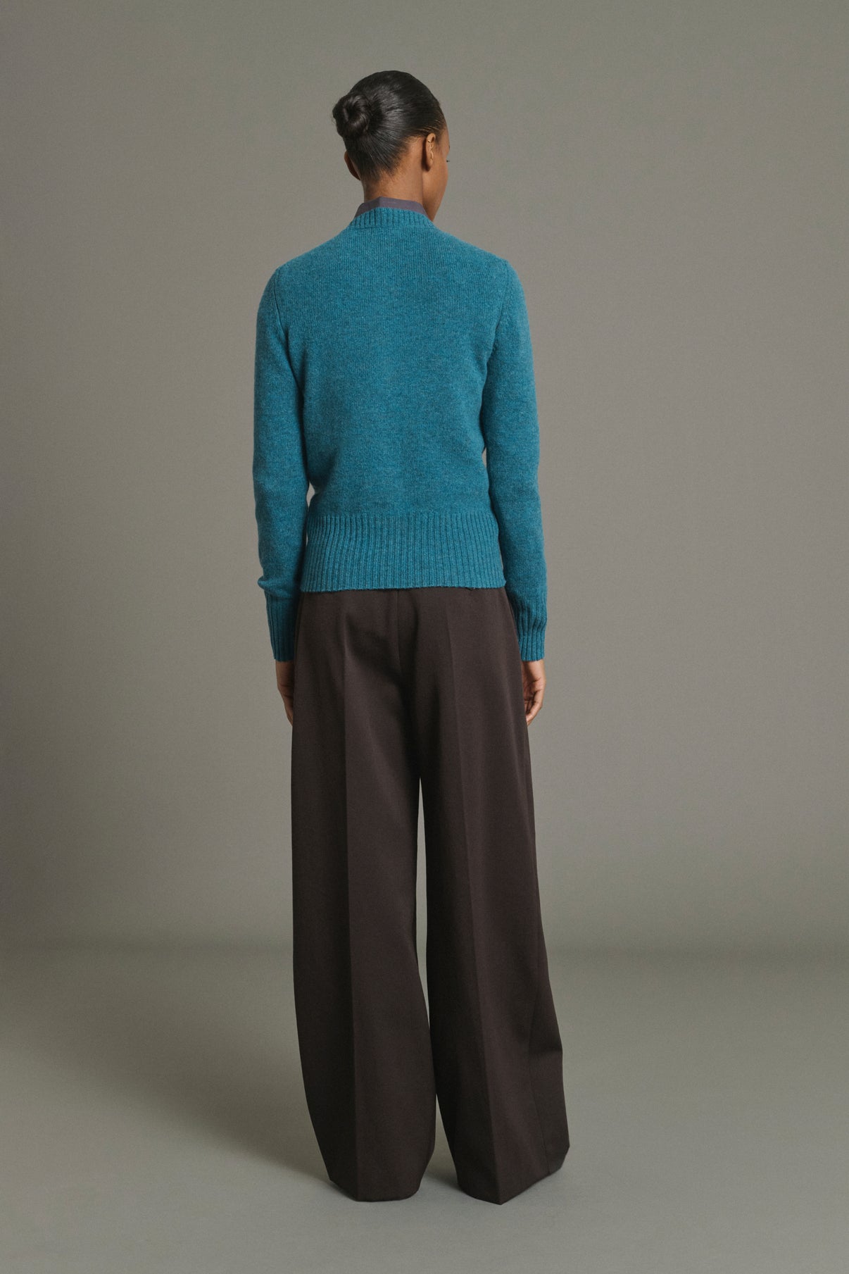 Cardigan Fugu - Bleu Persan - Laine Mérinos - Femme vue 2